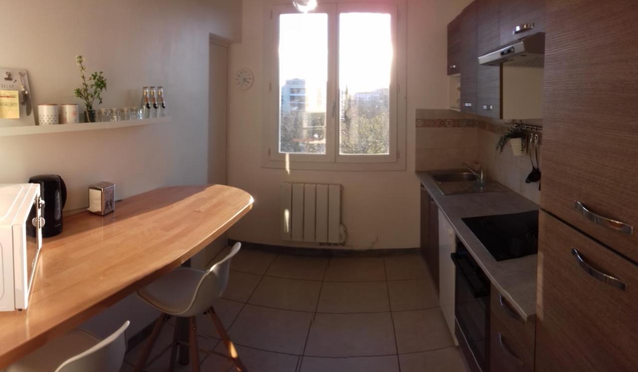 Apartament Proche Des Remparts A Awinion Zewnętrze zdjęcie